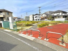 【埼玉県/川越市東田町】川越市東田町　中古戸建 東田町広場（現地より約260m）