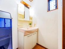 【埼玉県/所沢市大字下安松】所沢市大字下安松　戸建 洗面所