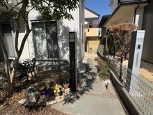 【埼玉県/所沢市大字荒幡】所沢市大字荒幡　中古戸建 アプローチ