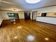 【東京都/稲城市向陽台】稲城市向陽台六丁目中古戸建 20.5帖のLDK