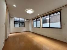 【千葉県/浦安市堀江】浦安市堀江3丁目中古戸建 リビングは約11.37帖ございます