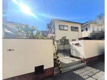 【大阪府/堺市北区黒土町】堺市北区黒土町　一戸建 外観：土地面積約８２．１３坪　お庭付きの家です。