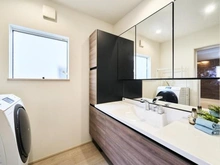 【愛知県/名古屋市千種区赤坂町】名古屋市千種区赤坂町1丁目中古戸建 