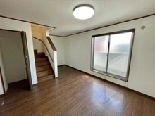 【兵庫県/神戸市灘区篠原中町】神戸市灘区篠原中町5丁目戸建 ■LDKにも収納スペースがございます