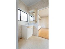 【神奈川県/相模原市南区御園】相模原市南区御園1丁目 中古一戸建て 洗面室