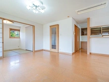 【東京都/町田市三輪緑山】町田市三輪緑山4丁目 中古一戸建て ■約１８帖の広々した開放感ある空間