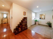 【東京都/杉並区本天沼】杉並区本天沼2丁目 中古一戸建て 玄関