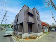 【神奈川県/横浜市都筑区池辺町】横浜市都筑区池辺町 中古一戸建て 外観