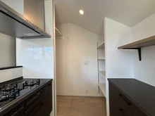 【東京都/杉並区宮前】杉並区宮前4丁目 新築一戸建て  フリースペース：パントリーとしてもご利用いただけます