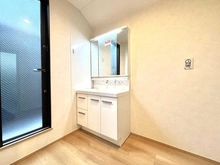 【東京都/杉並区下井草】杉並区下井草1丁目 新築一戸建て 洗面所