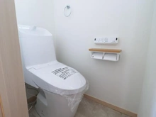 【埼玉県/さいたま市中央区下落合】さいたま市中央区下落合7丁目　リノベ済み中古戸建 トイレ