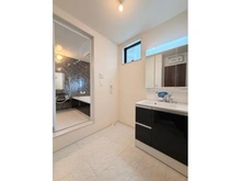 【埼玉県/川口市戸塚東】川口市戸塚東新築戸建　1号棟 洗面室