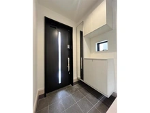 【埼玉県/越谷市登戸町】越谷市登戸町新築戸建 玄関