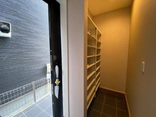 【埼玉県/さいたま市南区大谷場】大谷場2丁目　新築戸建て　1号棟 玄関