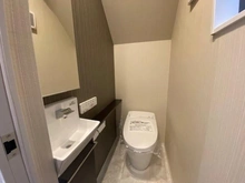 【埼玉県/さいたま市南区大谷場】大谷場2丁目　新築戸建て　1号棟 トイレ：1階