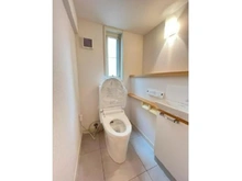 【埼玉県/さいたま市緑区大間木】さいたま市緑区大間木2丁目　リフォーム済み中古戸建 トイレ