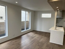 【埼玉県/さいたま市桜区西堀】グリーンガーデン中浦和5期 A 新築戸建 リビング：18畳