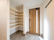 【埼玉県/さいたま市浦和区高砂】さいたま市浦和区高砂4丁目新築戸建　C号棟 玄関