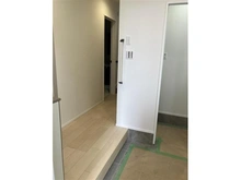 【埼玉県/さいたま市桜区西堀】グリーンガーデン中浦和5期 C 新築戸建 玄関：全５区画のＣ号棟