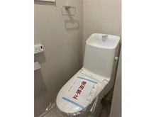 【埼玉県/さいたま市桜区西堀】グリーンガーデン中浦和5期 D 新築戸建 トイレ：1F