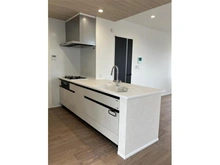 【埼玉県/さいたま市桜区西堀】グリーンガーデン中浦和5期 E 新築戸建 キッチン