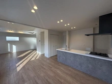 【埼玉県/さいたま市南区神明】さいたま市南区神明2丁目　新築戸建 LDK：約25.5帖