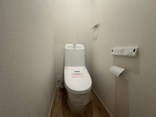 【埼玉県/さいたま市南区神明】さいたま市南区神明2丁目　新築戸建 トイレ：1階