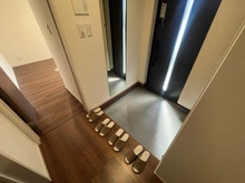 【埼玉県/さいたま市浦和区神明】さいたま市浦和区神明1丁目　中古戸建 玄関