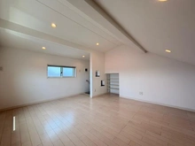 【埼玉県/川口市戸塚鋏町】川口市戸塚鋏町中古戸建 室内：屋根裏