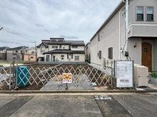【埼玉県/さいたま市中央区大戸】さいたま市中央区大戸3丁目新築戸建　1号棟 建築中の外観：全2棟　右側