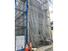 【埼玉県/さいたま市浦和区木崎】【新築戸建】さいたま市浦和区木崎2丁目　1号棟 建築中の外観：全２棟／右側