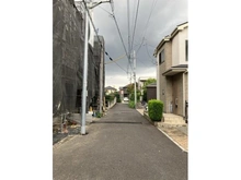 【埼玉県/さいたま市浦和区上木崎】さいたま市浦和区上木崎8丁目新築戸建　1号棟 前面道路