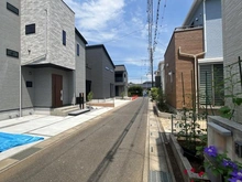 【埼玉県/さいたま市見沼区大字南中野】さいたま市見沼区大字南中野 新築戸建 E号棟 前面道路