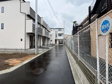 【埼玉県/さいたま市中央区鈴谷】さいたま市中央区鈴谷7丁目新築戸建　A号棟 前面道路