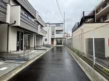 【埼玉県/さいたま市中央区鈴谷】さいたま市中央区鈴谷7丁目新築戸建　B号棟 前面道路