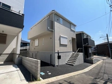 【埼玉県/さいたま市浦和区瀬ヶ崎】さいたま市浦和区瀬ケ崎4丁目 新築戸建て 1号棟 建築中の外観：全4棟・中央