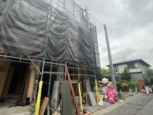 【埼玉県/さいたま市南区四谷】さいたま市南区四谷3丁目 1号棟 建築中の外観：全3号棟/一番右