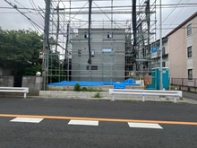 【埼玉県/さいたま市南区四谷】さいたま市南区四谷3丁目 3号棟 建築中の外観：全3号棟/手前