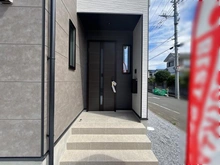 【埼玉県/さいたま市桜区大字塚本】さいたま市桜区大字塚本 新築戸建 1号棟 アプローチ