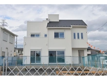 【埼玉県/さいたま市緑区美園】さいたま市緑区美園1丁目3号棟 建築中の外観