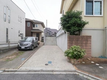 【千葉県/船橋市滝台】千葉県船橋市滝台一丁目　中古戸建 アプローチ