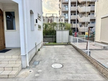 【千葉県/八千代市大和田新田】八千代市大和田新田　中古戸建 駐車場