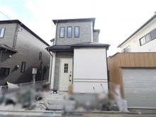 【千葉県/千葉市美浜区磯辺】千葉市美浜区磯辺1丁目 新築戸建てA号棟 建築中の外観：全2棟/左側