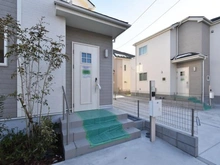 【千葉県/千葉市中央区蘇我】千葉市中央区蘇我5丁目 新築戸建てB号棟 外観：全4棟（手前）