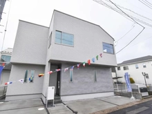 【千葉県/千葉市稲毛区小中台町】千葉市稲毛区小中台町 新築戸建て1号棟 外観：全2棟　写真中央