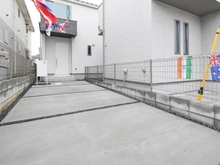 【千葉県/千葉市稲毛区小中台町】千葉市稲毛区小中台町 新築戸建て2号棟 駐車場