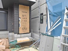 【千葉県/市川市香取】市川市香取1丁目 新築戸建て3号棟 建築中の外観：全3棟／左側