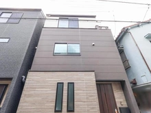 【東京都/江東区大島】江東区大島七丁目　新築戸建て　B号棟 外観：建物中央　全2棟／右側