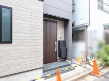 【東京都/江東区大島】江東区大島七丁目　新築戸建て　B号棟 玄関