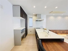 【東京都/葛飾区南水元】葛飾区南水元4丁目戸建て キッチン：※家具調度品は価格に含まれません